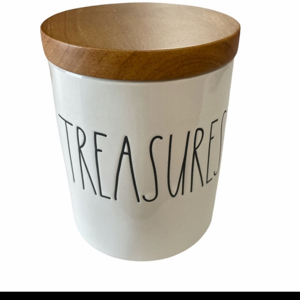 New Rae Dunn Treasures ceramic